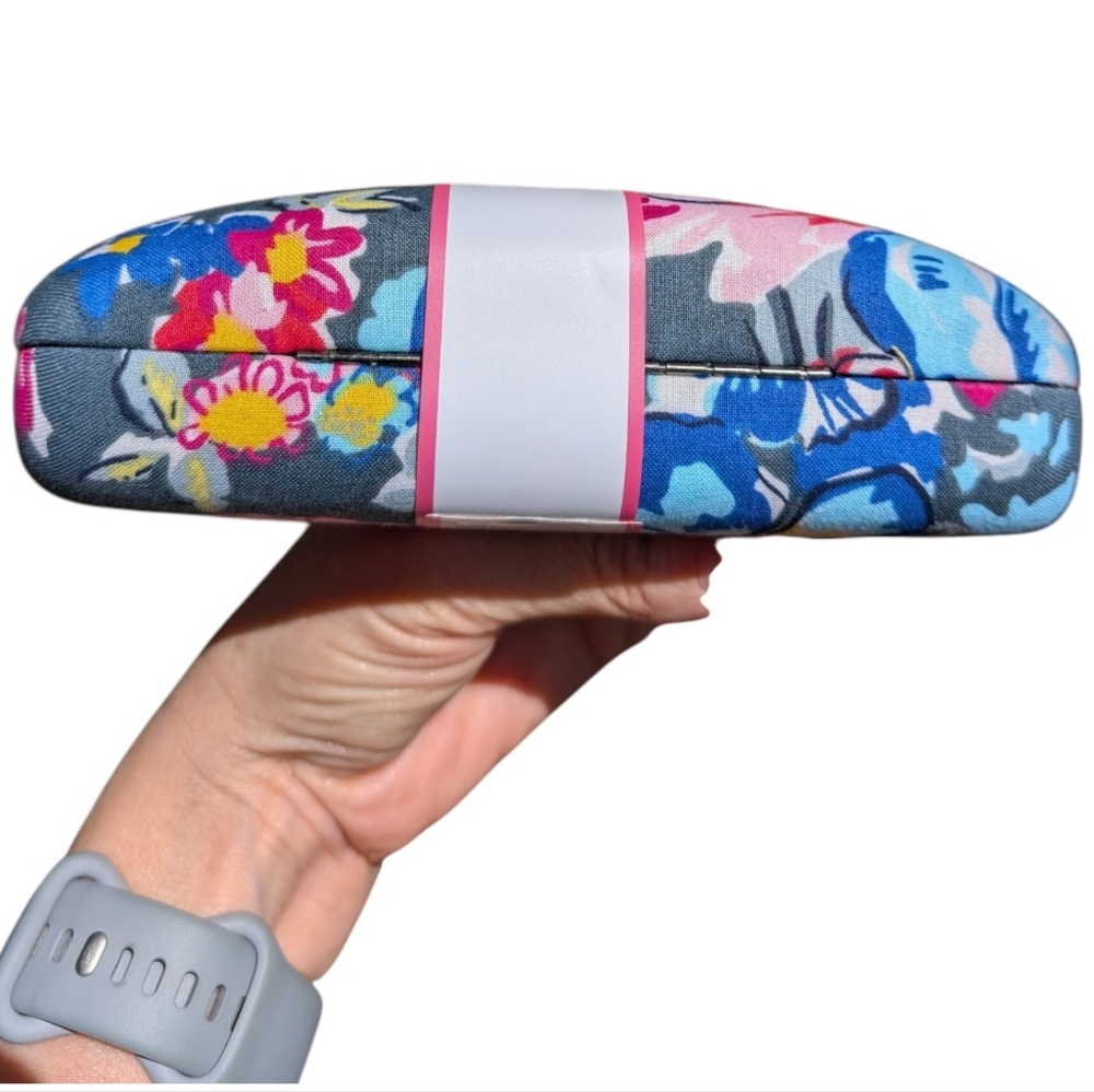 Vera Bradley Pretty Posies Glasses Case - Picture 4 of 7